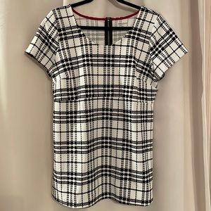 Motherhood Maternity NWOT Top